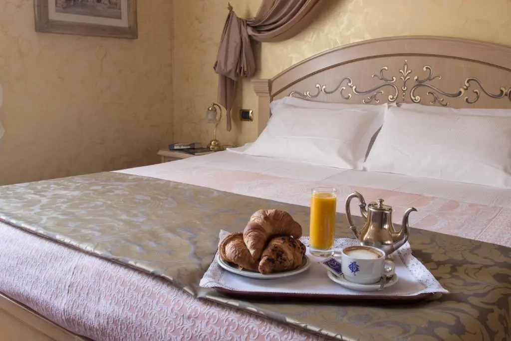 Hotel Colomba dOro