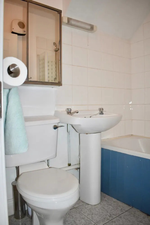 Modern Bright 1 Bedroom Apartment in Central Dublin
