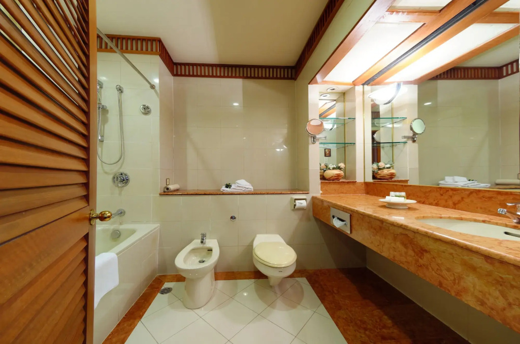 The Jesselton Hotel