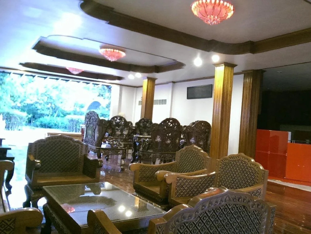Damnoen Care Resort
