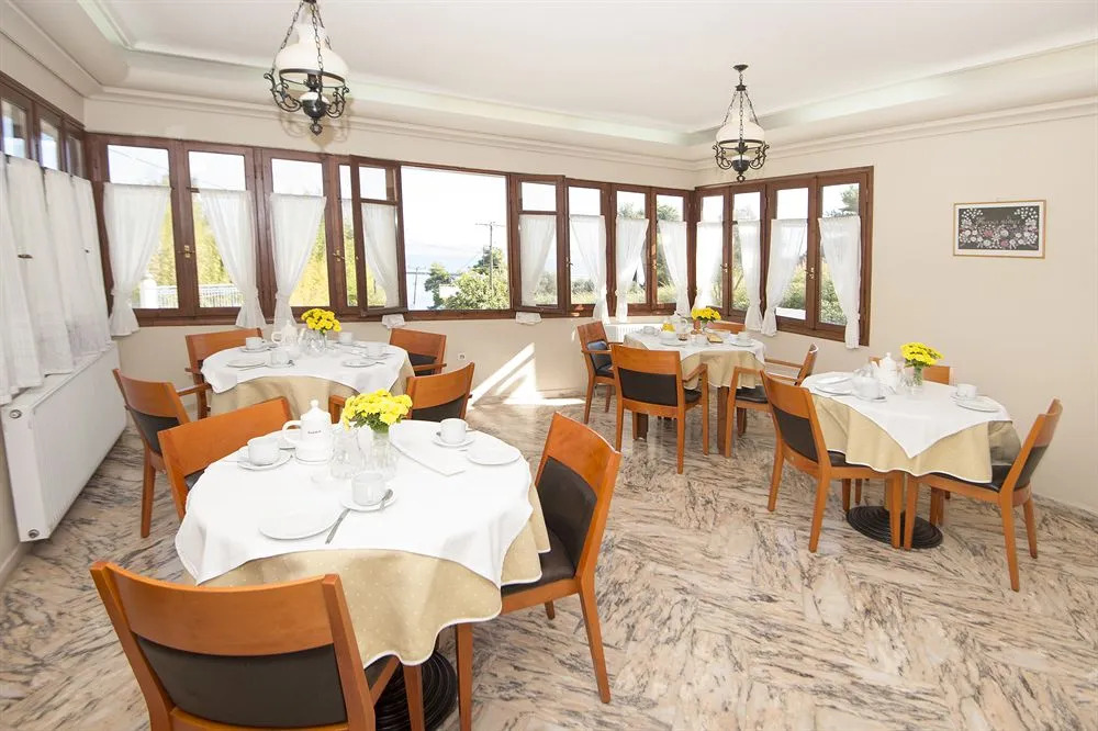 Corali Hotel