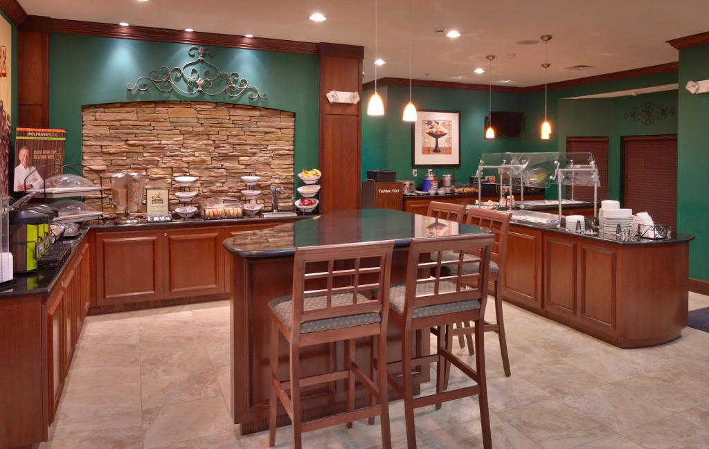 Staybridge Suites Omaha 80th and Dodge by IHG