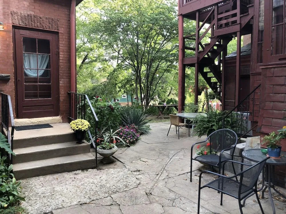 Vineyard Mansion B&B