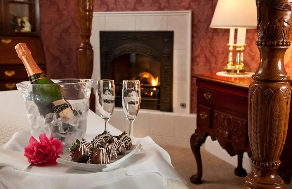 Churchill Manor
