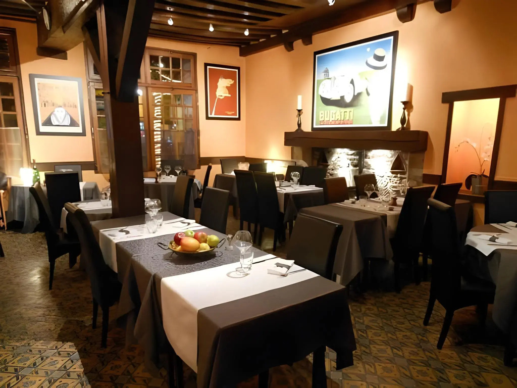 Logis Hôtel Restaurant lEcu de France