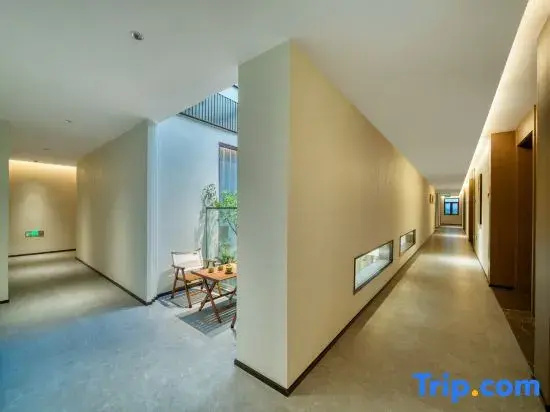 The Moonlit Temple Hotel (Wenzhou Longwan International Airport Branch)