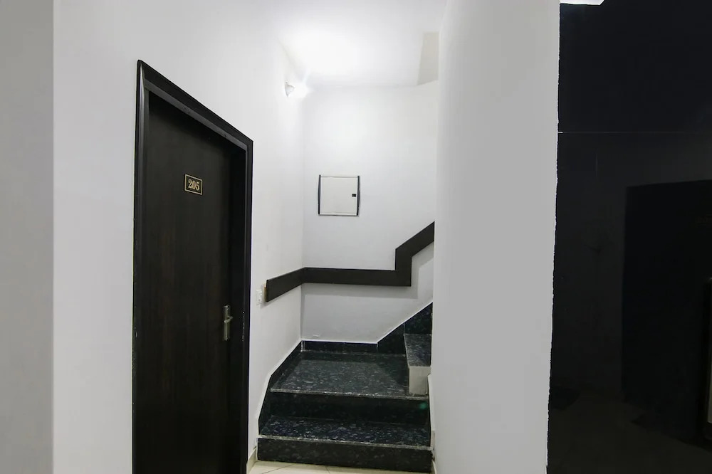Fabhotel City Stay