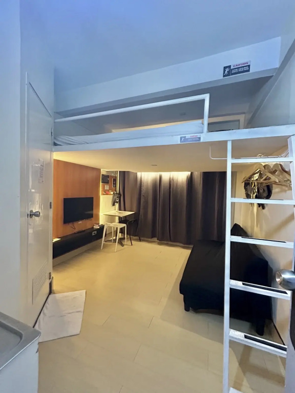 Selah Lofts Hotel