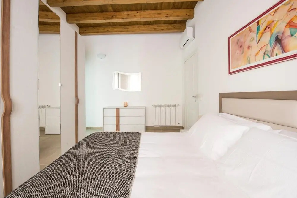 Santa Cecilia Apartment by Wonderful Italy