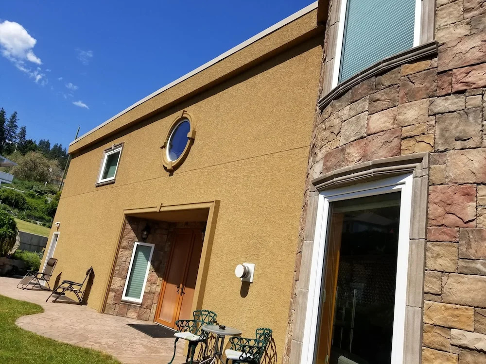 Beach Ave Castle Luxury Vacation Rental