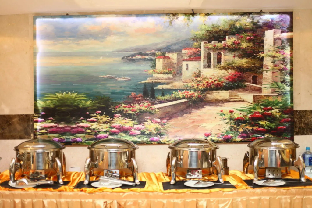 Saffron Hotel