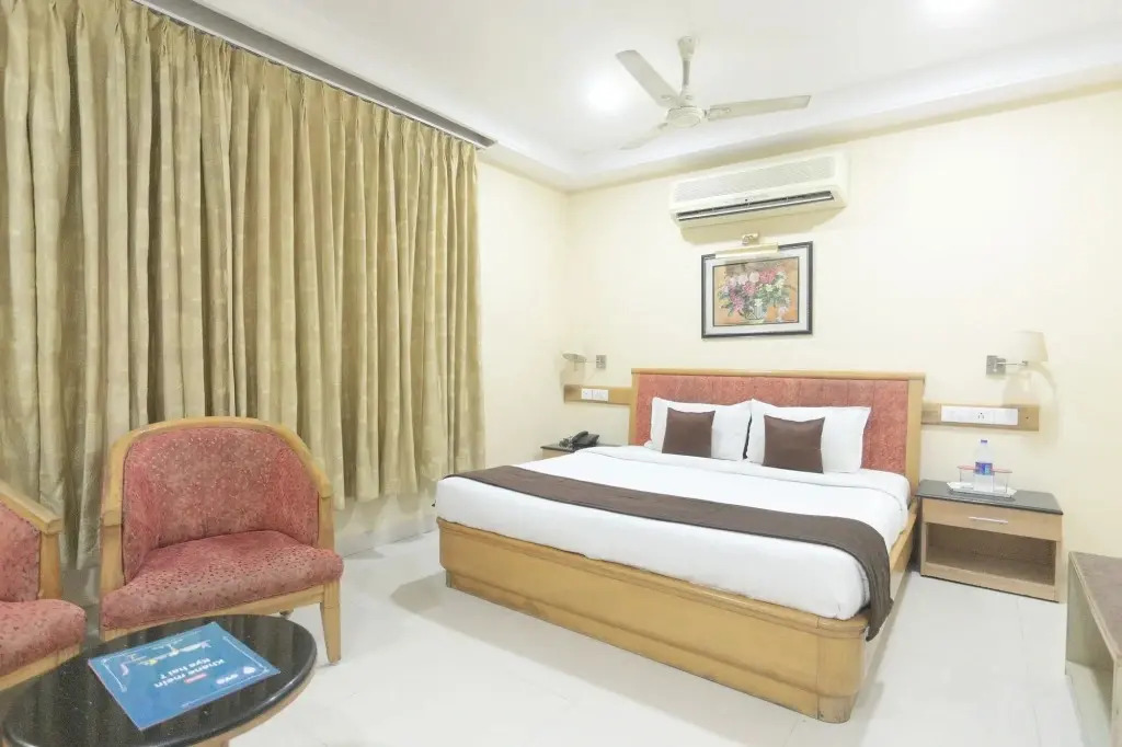 OYO Flagship 342 Anna Nagar- MMM Hospital
