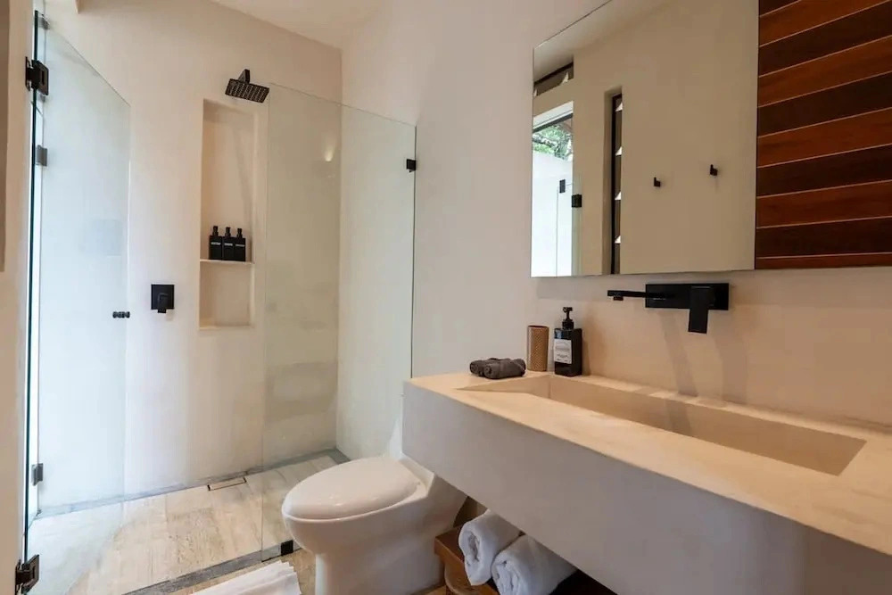 Bohemian 2BR Boutique Condo in Trendy La Veleta