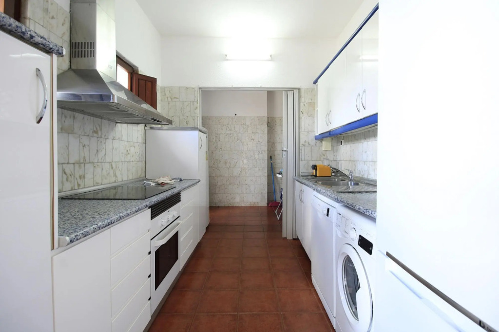 Albufeira Traditional Villa With Pool by Homing