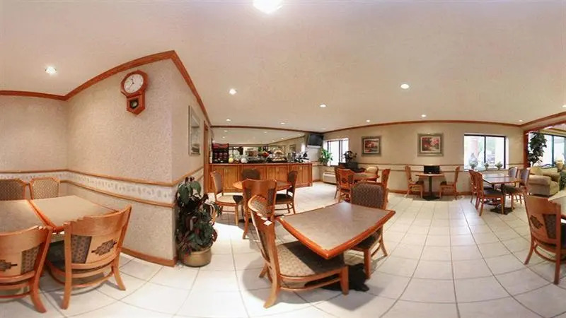 Comfort Inn & Suites Airport