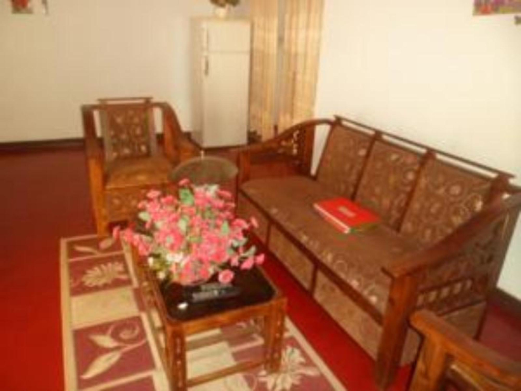 Denuwara Guest House