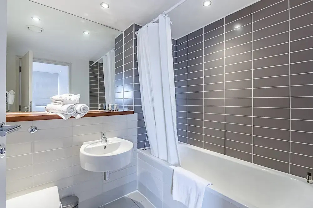 Splendid 3 Bedroom Apartment Kings Cross
