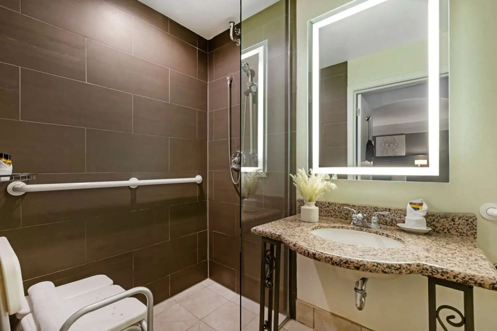 Best Western Plus Hawthorne Terrace Hotel