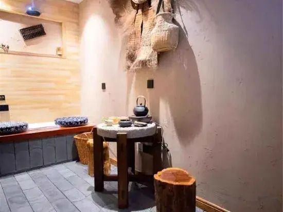 Xi'an Qingheju Boutique Homestay (Fengcheng 5th Road Subway Station)