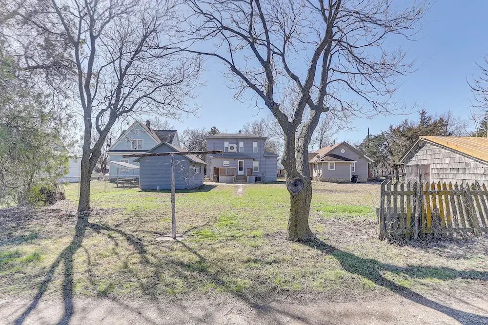 Riverfront Newton Vacation Rental Near Wichita!
