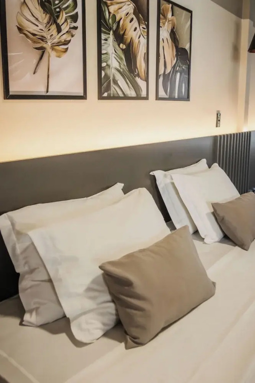 Avenida Hotel