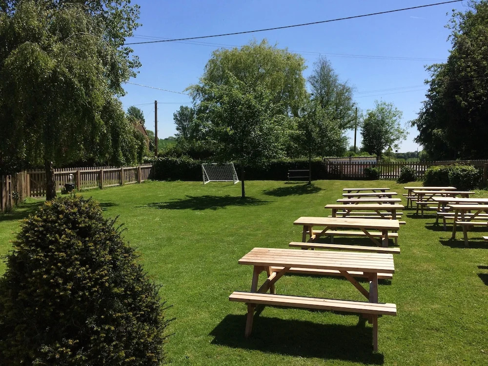 The Queens Arms