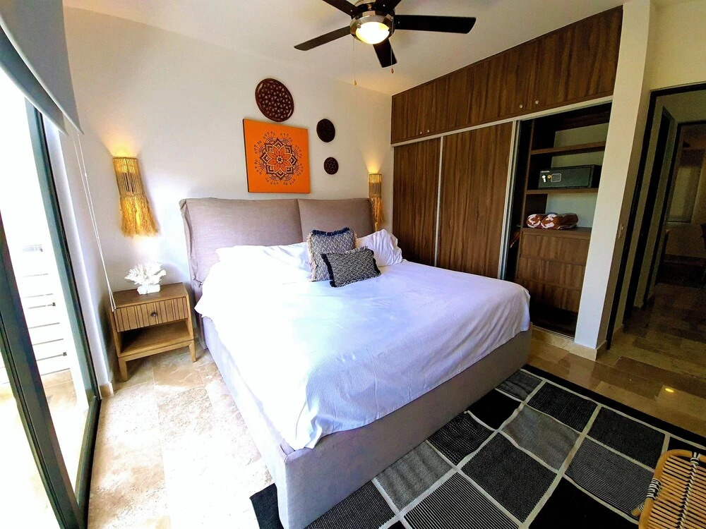 Bahay By Riviera Rentals