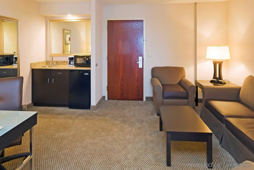 Holiday Inn Express Hotel & Suites Kendall East-Miami by IHG