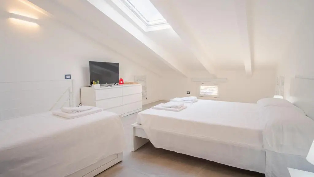 Elide Home Sweet Home - Italian Homing