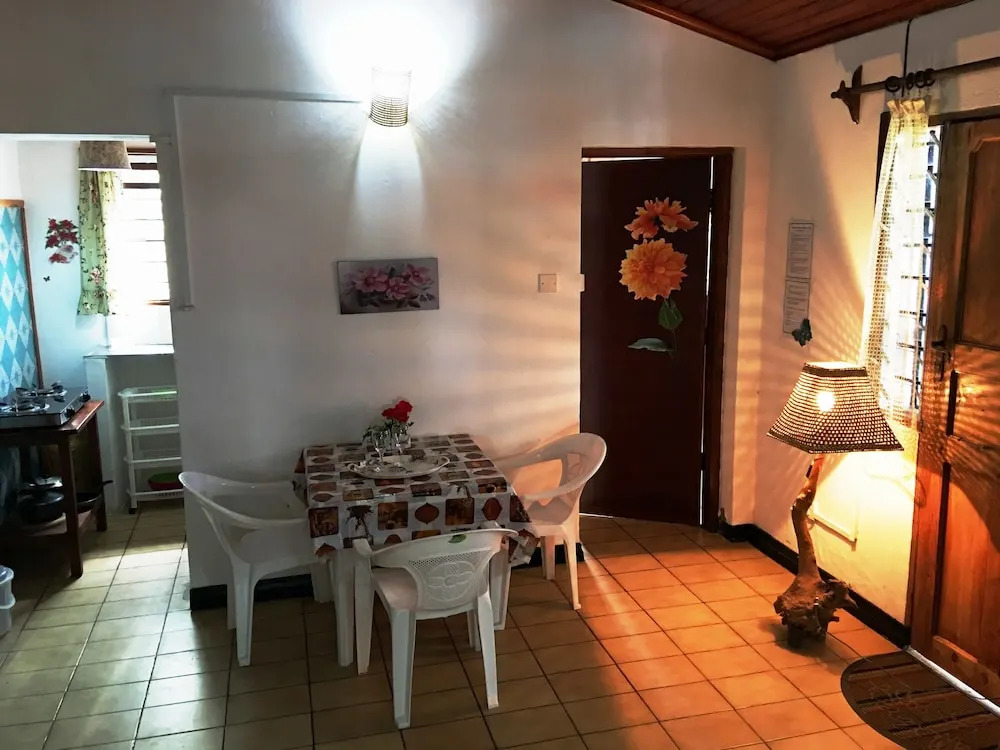 Tradewinds Lodge