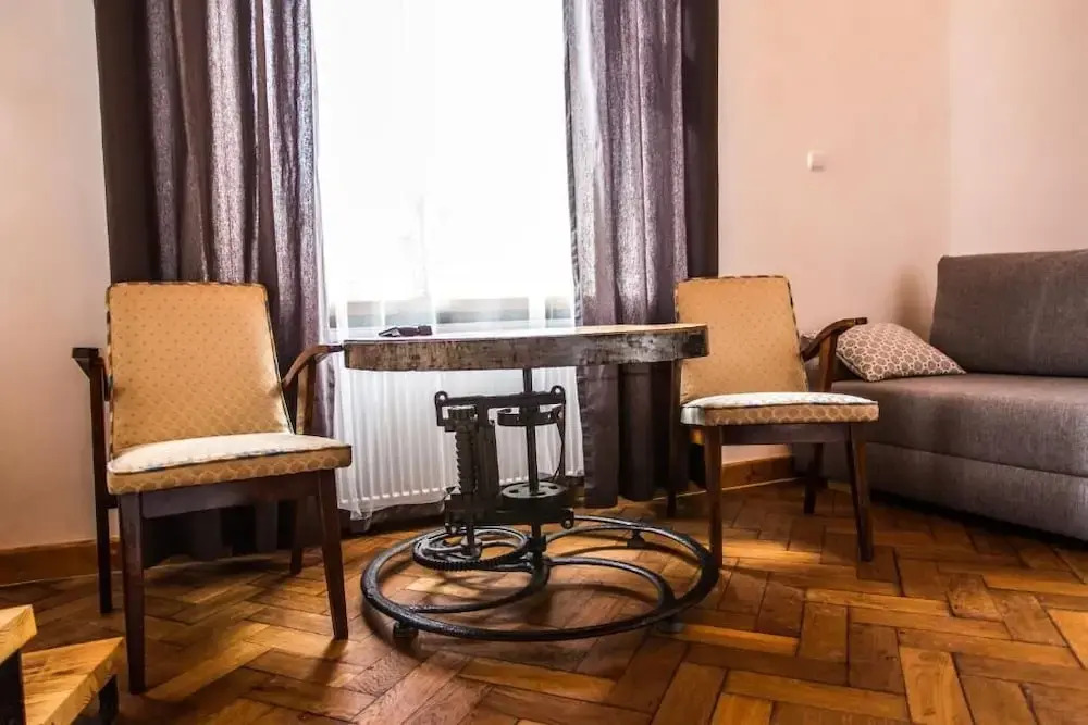 Lovenovsky Apartments