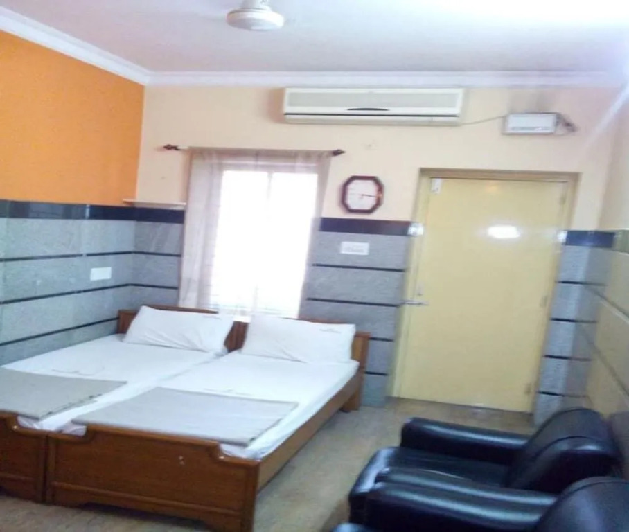 Rathna Mahal Residency