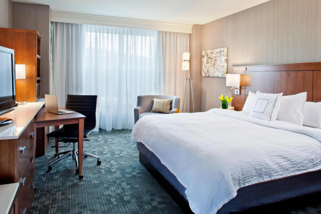 Pueblo Marriott