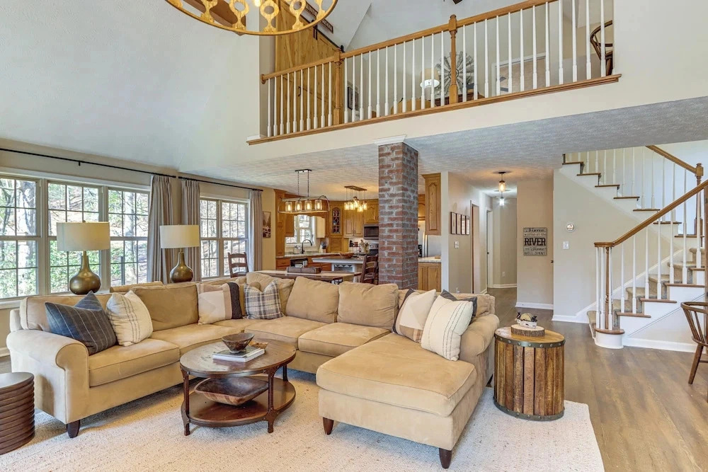 Riverfront, Hot Tub! Coosawattee River Resort Home