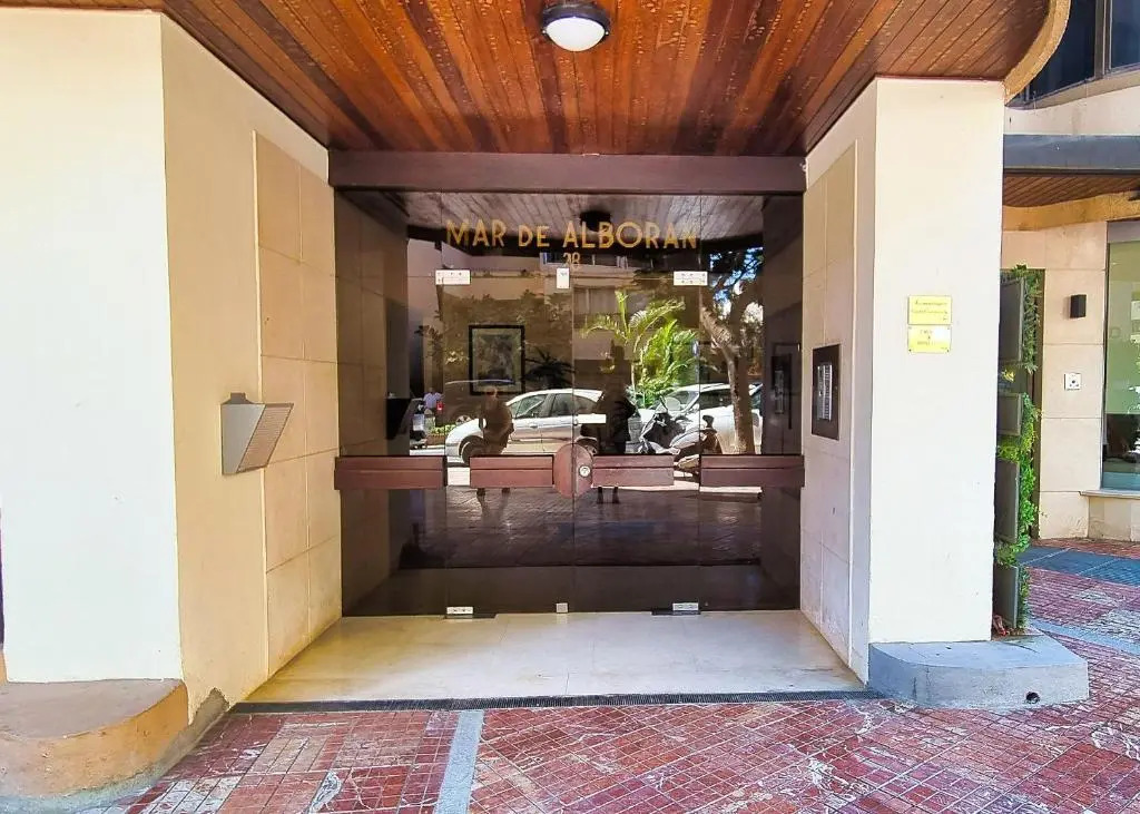 Spacious Renovated 1-Bedroom Apartment in Marbella Center with Parking