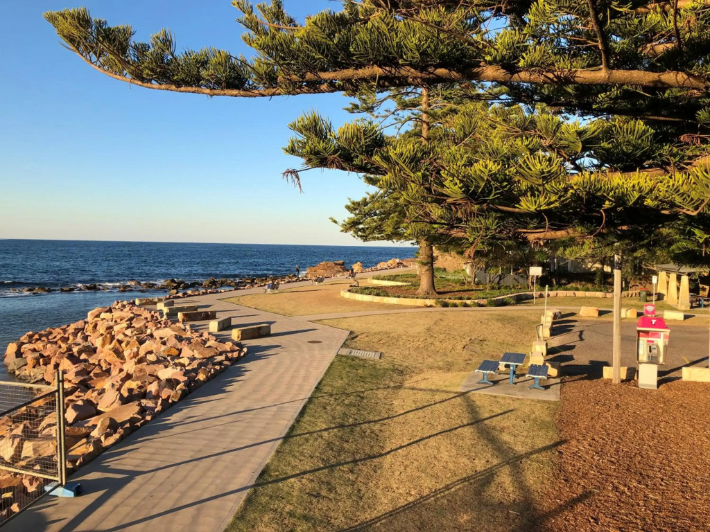 The Beach Hut Avoca Beach NSW