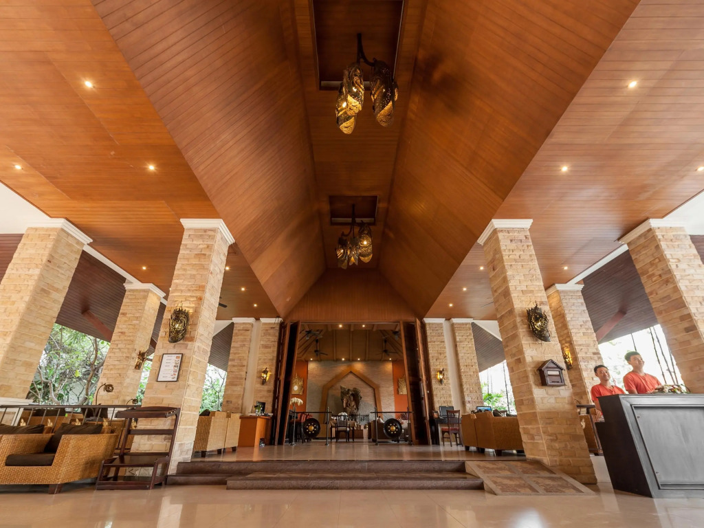 Pinnacle Grand Jomtien Resort and Beach Club
