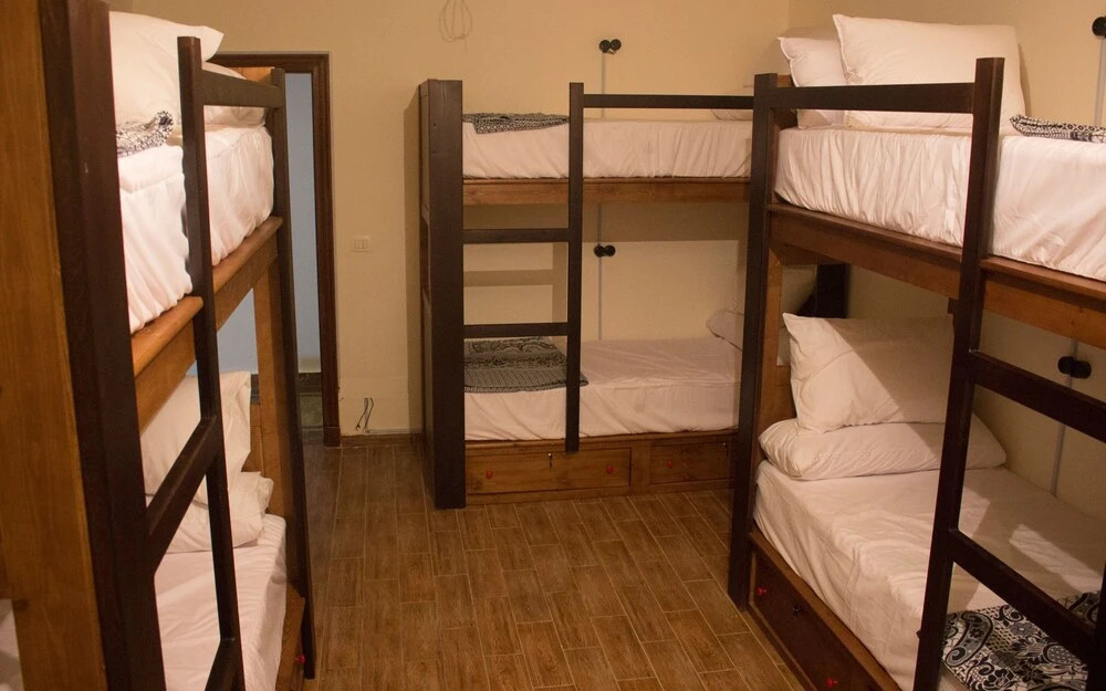 Ithaka Hostel