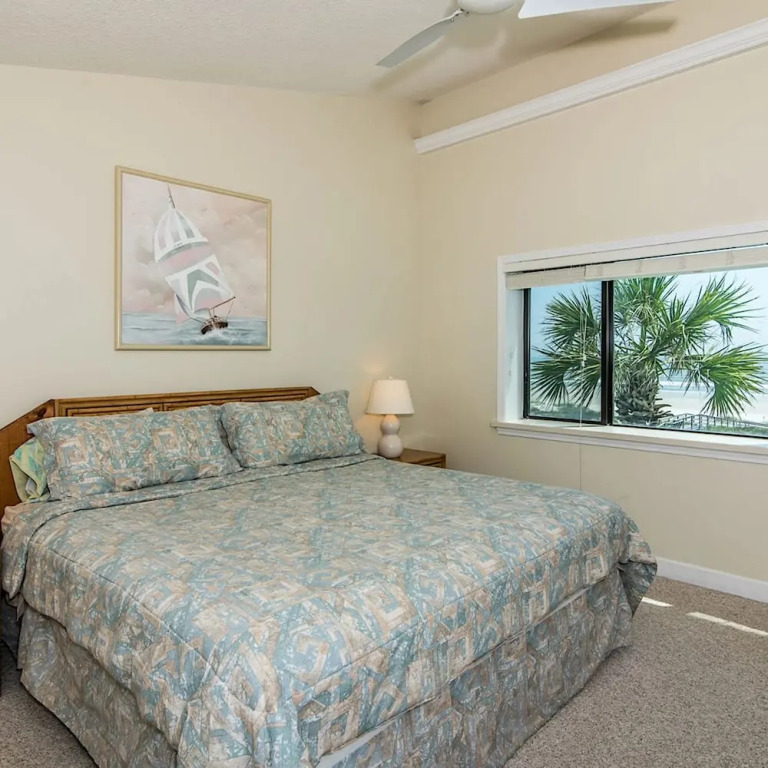 Sea Haven Bliss Ocean Views Beachfront Getaway