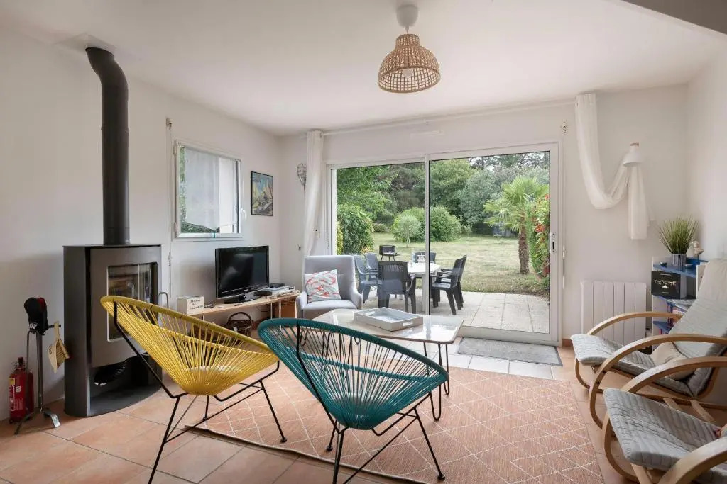 Maison pour 5 - Grand jardin - 500m de la mer
