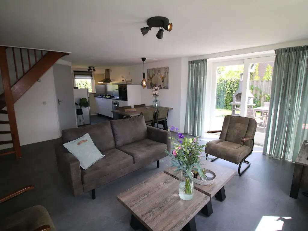 Beautiful house with large garden, in Noordwijk and by the sea