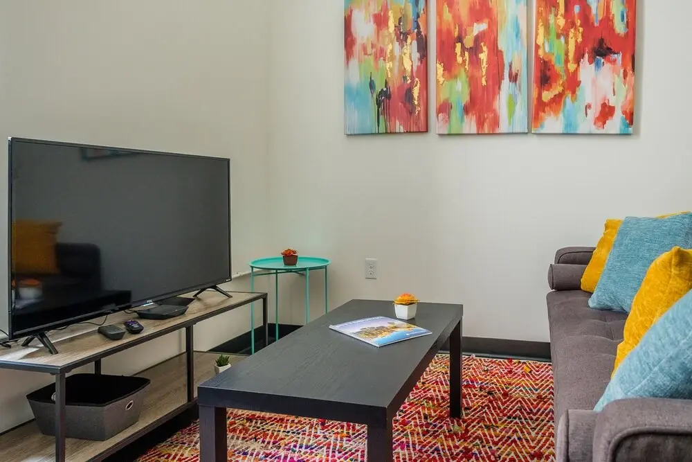 Apartments in Pittsburgh's Cultural District by Frontdesk