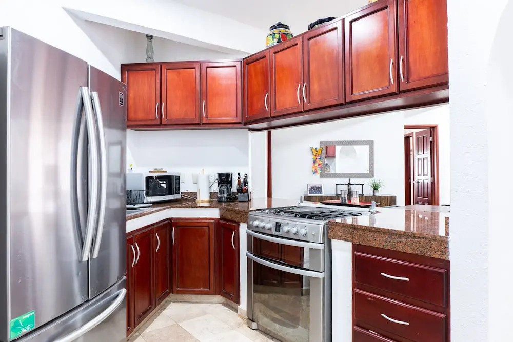 Magic Paradise A8 3 Bedroom Condo by RedAwning