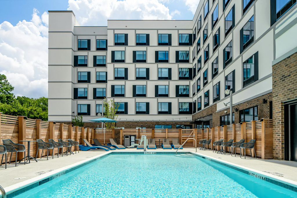 Hampton Inn & Suites Raleigh Midtown, NC