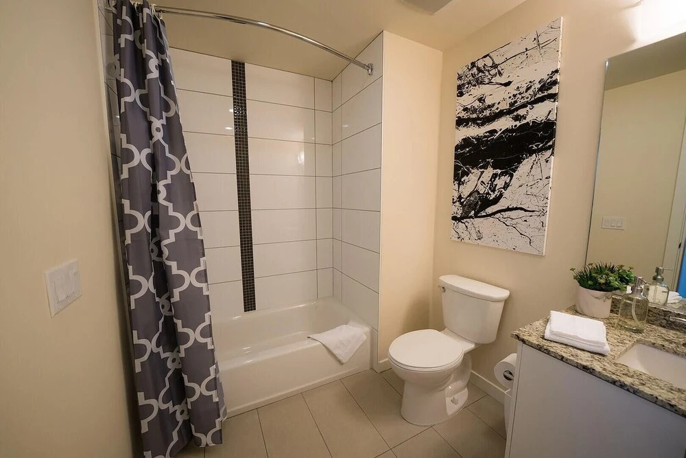 Ocean View I by AvantStay | Home in the Heart of DT w/ City & Ocean Views!