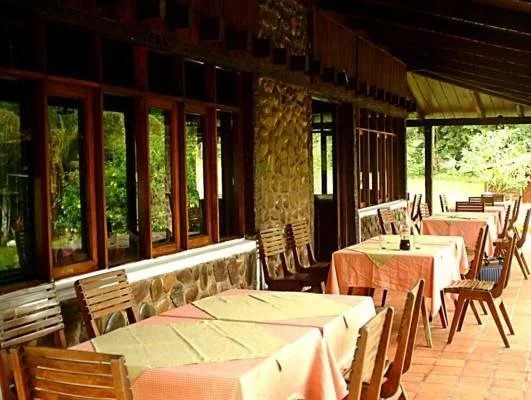 Hotel de Selva El Puente