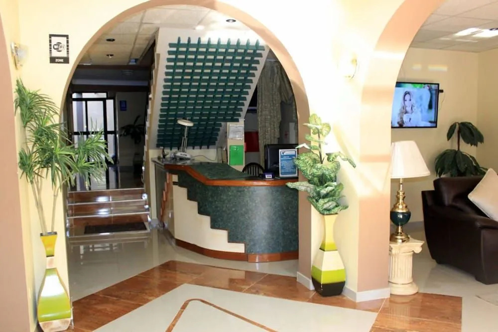 Grand Cesars Hotel