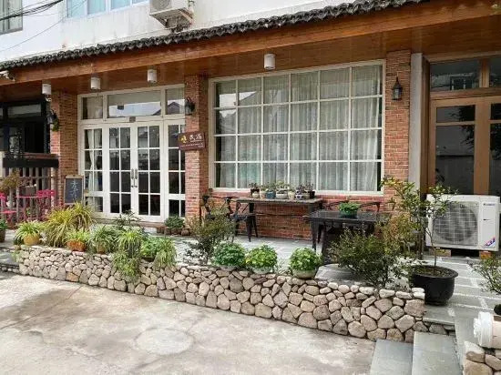 Qingfei Hostel