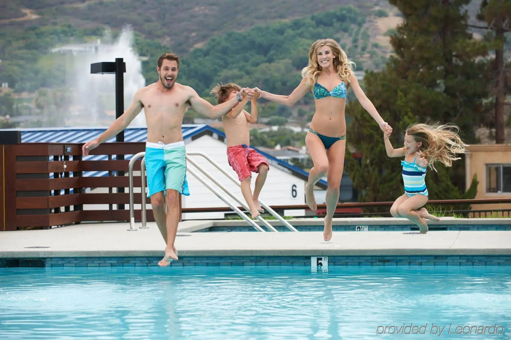 Lakehouse Resort