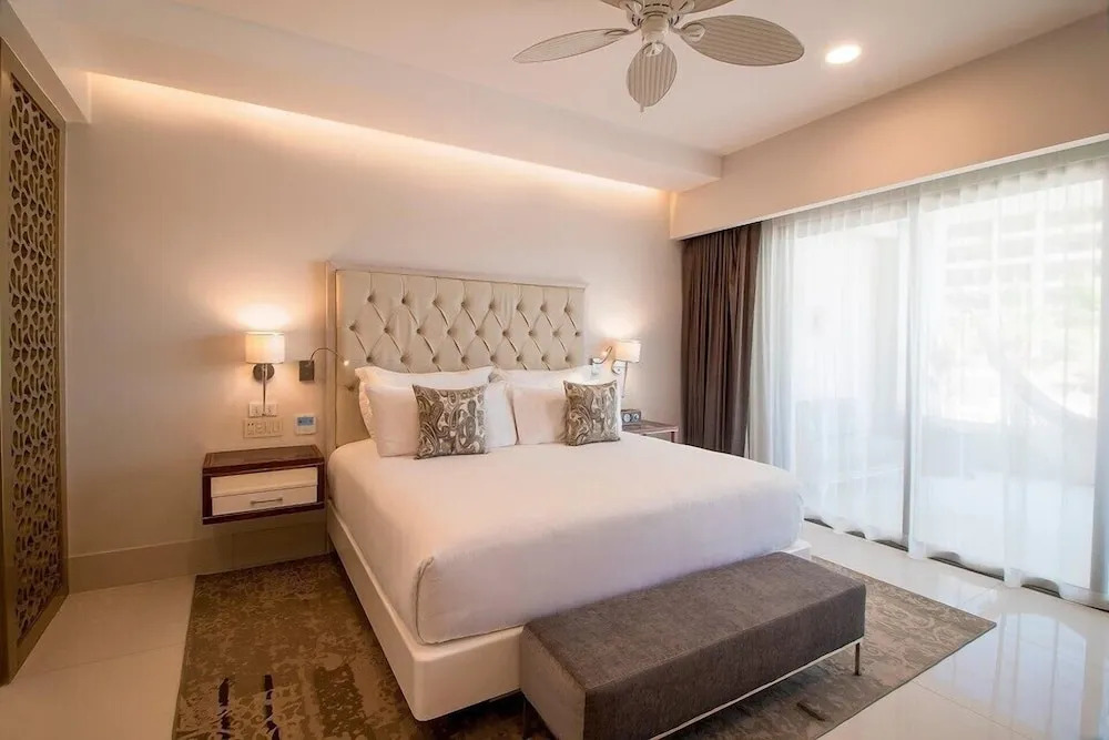2BD Oceanview Suite Garza Blanca Cabo